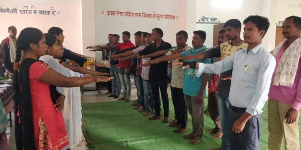 चैतन बने छोटेडोंगर के अध्यक्ष, सचिव की जिम्मेदारी खेमेश को लघु वेतन शासकीय चतुर्थ वर्ग कर्म. संघ के छोटेडोंगर शाखा का  गठन