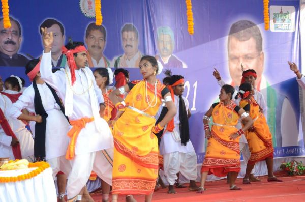 पारम्परिक लोक सांस्कृतिक कार्यक्रमों से सराबोर हुआ राज्योत्सव