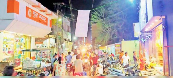 धनतेरस पर बाजार में रौनक, करोड़ों का कारोबार