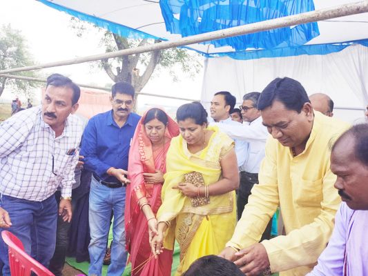 पारंपरिक हर्षोल्लास और उत्साह के साथ मना गोवर्धन तिहार