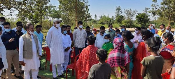 सिंहदेव ने की कुलदेवी मां महामाया की पूजा-अर्चना