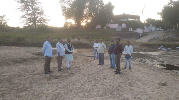 छठ पूजा की तैयारियां शुरू, घाट की सफाई