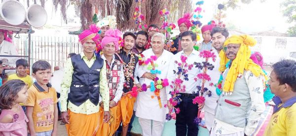 गोवर्धन पूजा-मातर कार्यक्रम में शामिल हुए विधायक-महापौर, पूजा कर क्षेत्र के विकास की कामना