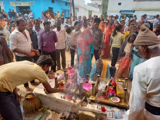 गौरा-गौरी पर्व आस्था के साथ मनाया गया