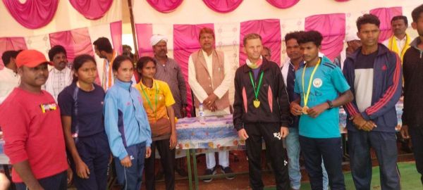 मैराथन में विधायक चंदन कश्यप हुए शामिल