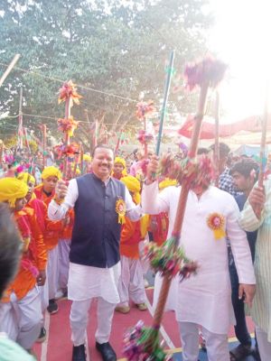 मातर उत्सव में शामिल हुए संसदीय सचिव विनोद