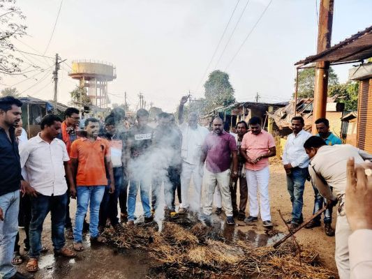 सीएम-वनमंत्री का फूंका पुतला