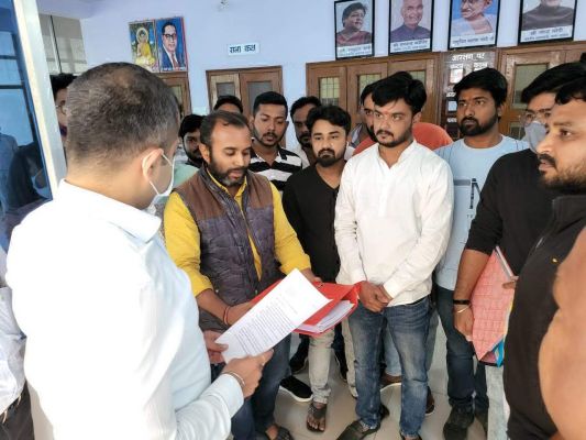 एनएच की सडक़ों का निरीक्षण करते कोरिया पहुंचे लोनिवि के सचिव