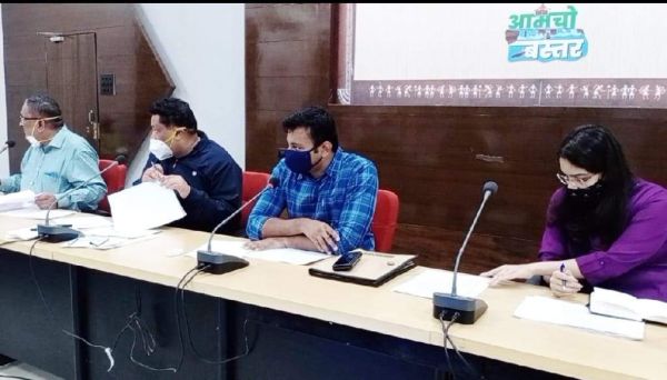 कोरोना टीकाकरण में लाएं तेजी- कलेक्टर
