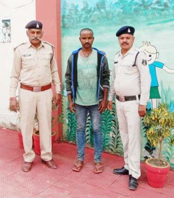 पति ने की थी हत्या, गिरफ्तार
