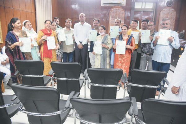 लंबित नागरिकता के 14 मामले केवल तीन माह में निपटा दिये गये