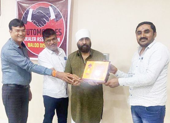 स्वाधीन बने ऑटोमोबाइल डीलर एसो. के जिला अध्यक्ष