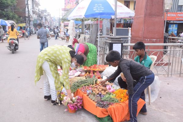 देवउठनी पर बाजार में बढ़ी रौनक