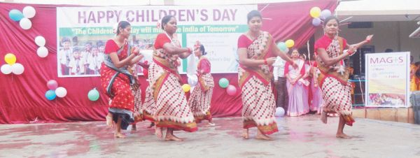  सेंट जेवियर्स स्कूूल में बाल दिवस पर रंगारंग कार्यक्रम, मोहा मन