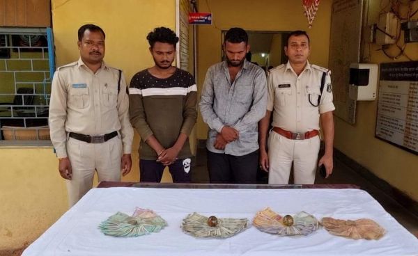 सट्टा-पट्टी के साथ 2 गिरफ्तार