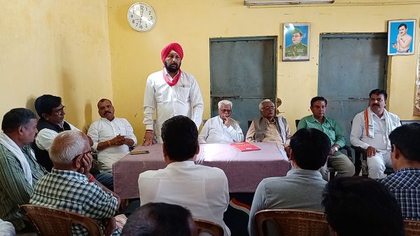 शहर कांग्रेस ने मनाई नेहरू की जयंती
