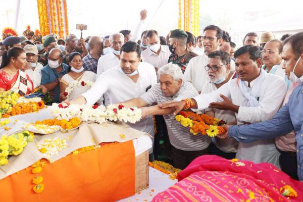 जब किसी की शहादत होती है तो उसकी पीड़ा क्या होती है मैं इसे अच्छी तरह से समझ सकता हूं-उमेश