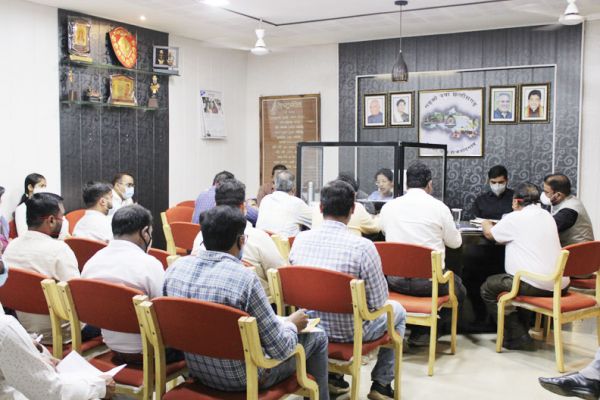 परेशान करने वाले ठेकेदारों पर होगी कार्रवाई