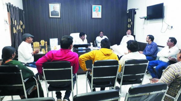 भारी बहस के बीच पीआईसी की बैठक, 3 घंटे मैराथन के बाद 21 एजेंडे पर लगी मुहर