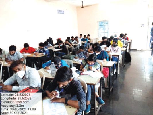 स्पर्धा में राहुल को दूसरा, रोशन को मिला तीसरा स्थान