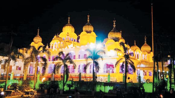 प्रकाश पर्व पर मुख्य आयोजन 19 को