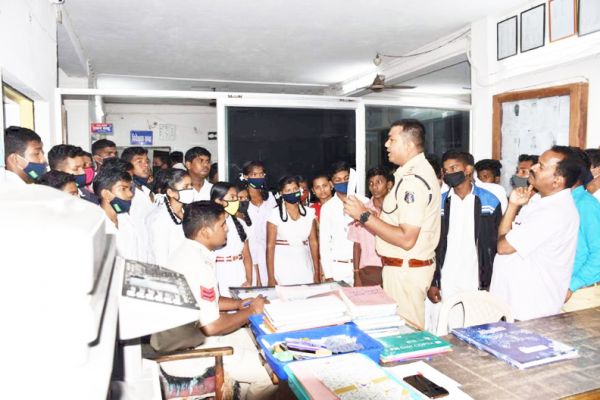 कोतवाली थाने में बाल सुरक्षा सप्ताह का आयोजन
