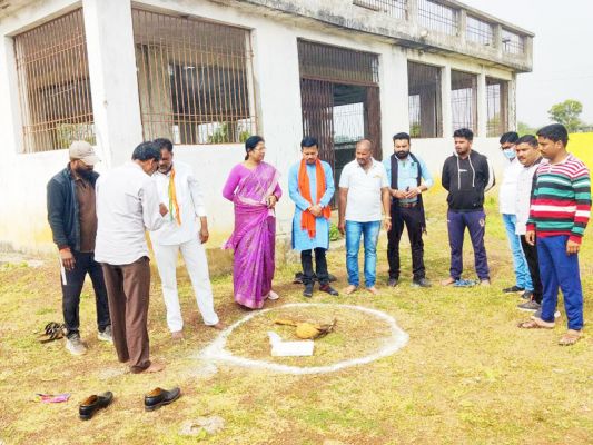 मेयर ने किया सौंदर्यीकरण व नाली निर्माण का भूमिपूजन