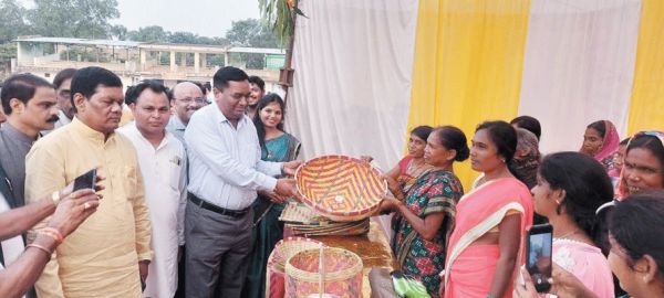 प्रदेश सरकार ग्रामीण क्षेत्र की गरीब महिलाओं को आर्थिक रूप से मजबूत बना रही-विधायक नंद