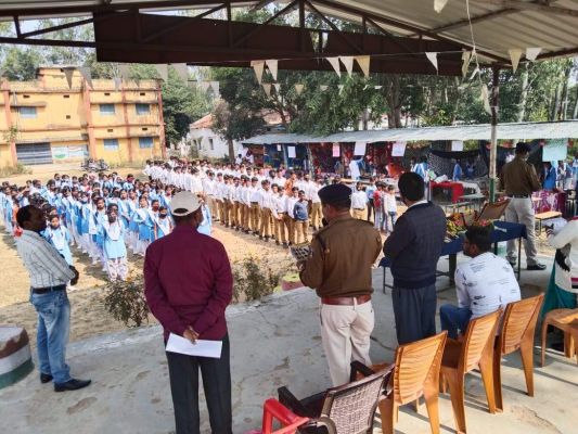 स्कूली बच्चों को दी कई जानकारी