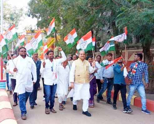 महंगाई के विरोध में कांग्रेसियों ने निकाली जन जागरण यात्रा