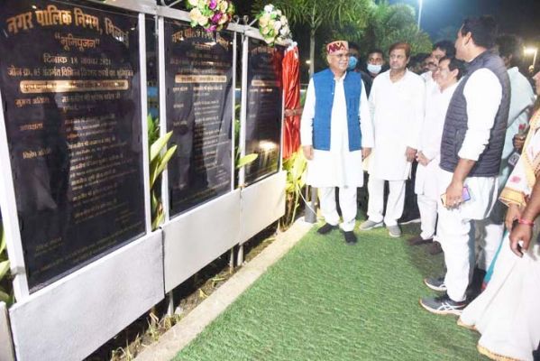 नगर विकास के लिए सरकार योजनाबद्ध कर रही काम-भूपेश