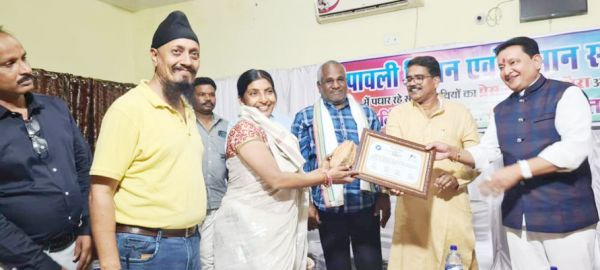 जिले में पत्रकारों को कलम श्री अवार्ड