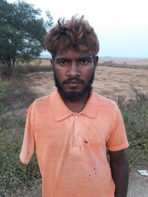 जन्म से एक हाथ, फिर भी हौसले में कमी नहीं