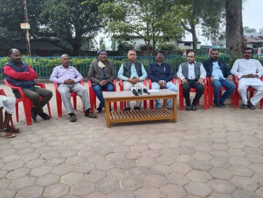 कांग्रेस सदैव किसानों के साथ रही और हित में हर मोर्चे पर लड़ाई लड़ी है-तिवारी