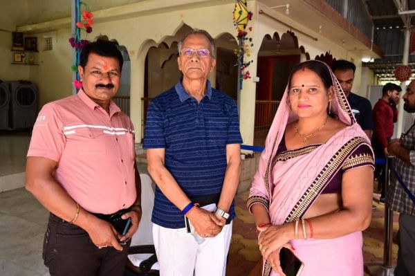 कातरो सरपंच को सर्वश्रेष्ठ महिला सरपंच का पुरस्कार