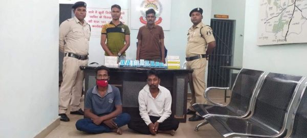 नशीली कैप्सूल-टेबलेट के साथ 2 गिरफ्तार