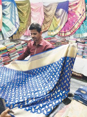  स्पेशल हैण्डलूम एक्सपो 2021 में बुनकरों की पारंपरिक कला का परिचय