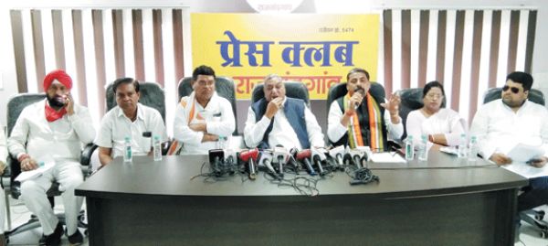 मोदी सरकार देश पर लाद रही प्रायोजित संकट-शर्मा