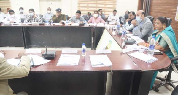 जेडी स्कूल बनेगा स्वामी आत्मानंद हिंदी माध्यम स्कूल, रिनोवेशन के लिए डीएमएफ से मिलेगी राशि