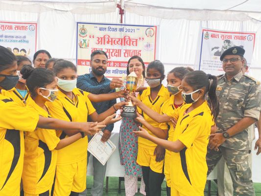 बच्चे कल के उज्जवल भविष्य हैं, इनकी सुरक्षा हमारी जिम्मेदारी-कलेक्टर