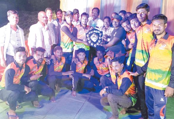 खेल जीवन का अभिन्न अंग है-बुद्धेश्वर क्रिकेट में शिव शक्ति ने मारी बाजी