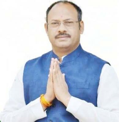 किसानों के कर्ज माफ कर मुआवजा राशि दे प्रदेश सरकार-जितेन्द्र