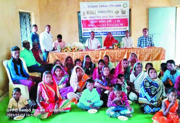 सभापति हस्तशिल्प कार्यशाला में पहुँची