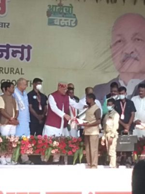 सीएम ने किसानों का किया सम्मान