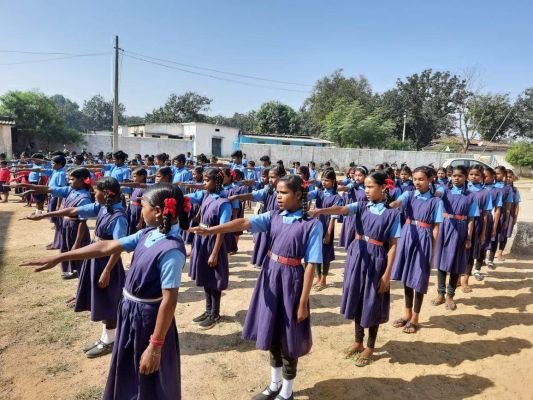 संविधान दिवस पर बच्चों ने ली शपथ