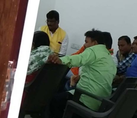 कमीशनखोरी के आरोप में घिरी जनपद अध्यक्ष प्रतीक्षा
