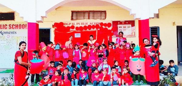 जोगपाल स्कूल में मना गया रेड डे