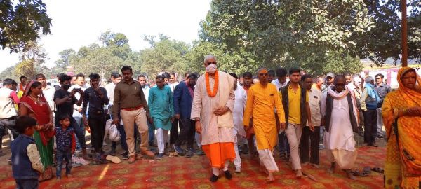 अकेले रहने से बेहतर लोगों को एकजुट रखिये-रामकमल दास