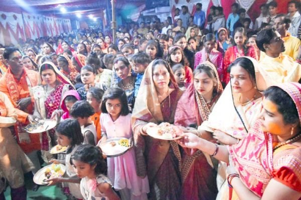 राम कथा में शामिल हुईं विधायक