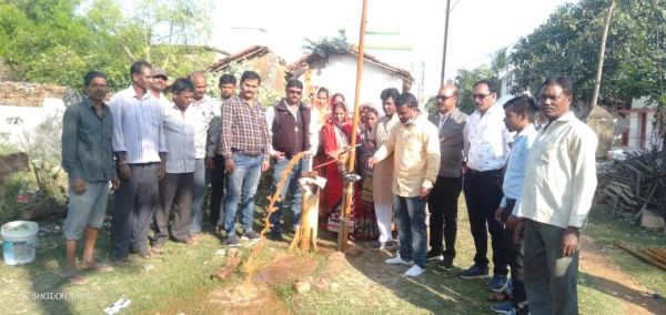 पेयजल के लिए बंद बोर फिर से शुरू
